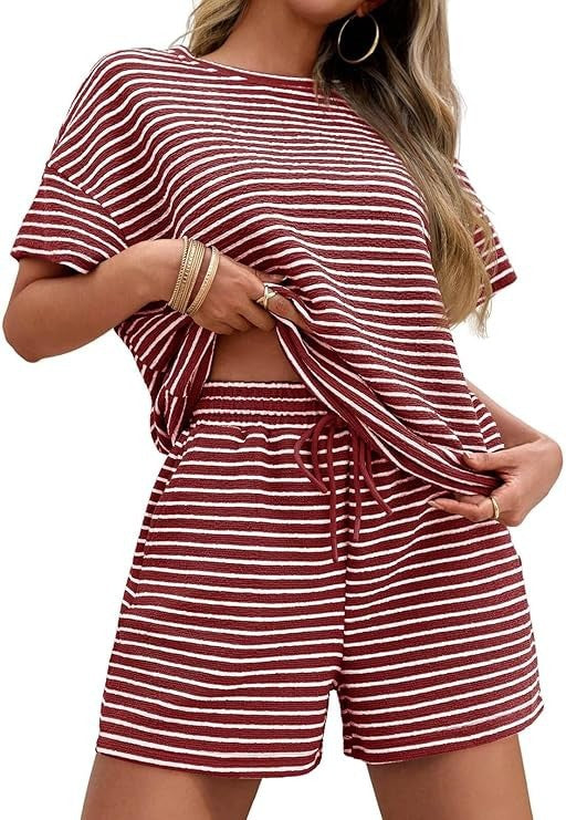 Casual striped short-sleeved T-shirt and drawstring shorts set